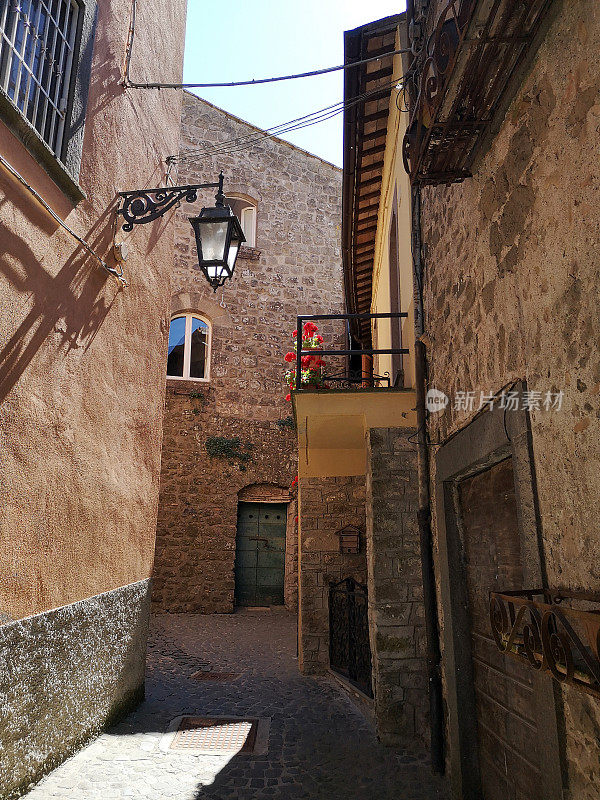 Alley在Montefiascone, Viterbo普罗文斯，拉齐奥